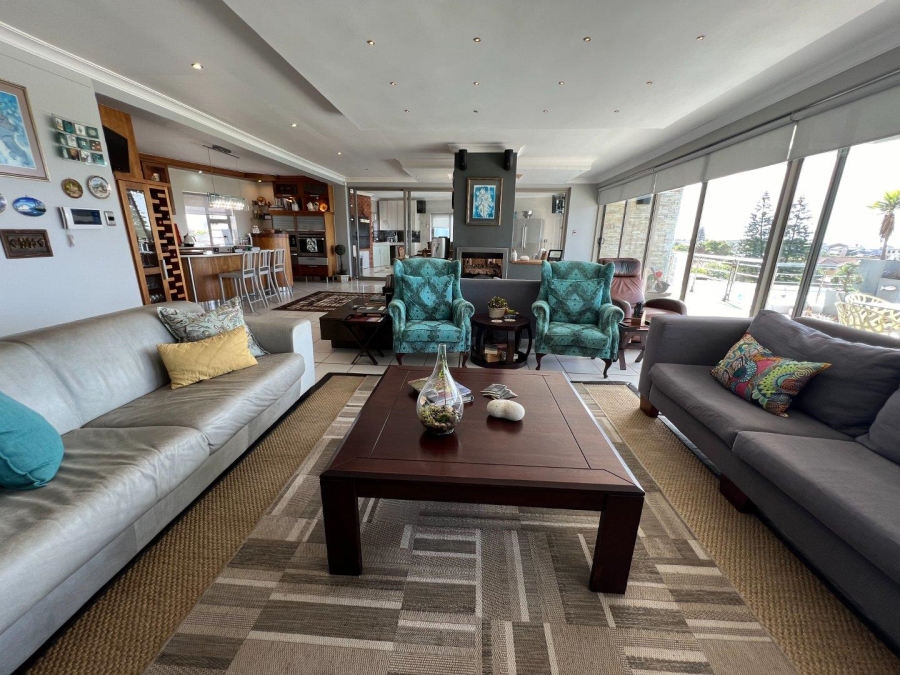 4 Bedroom Property for Sale in Jeffreys Bay Central Eastern Cape